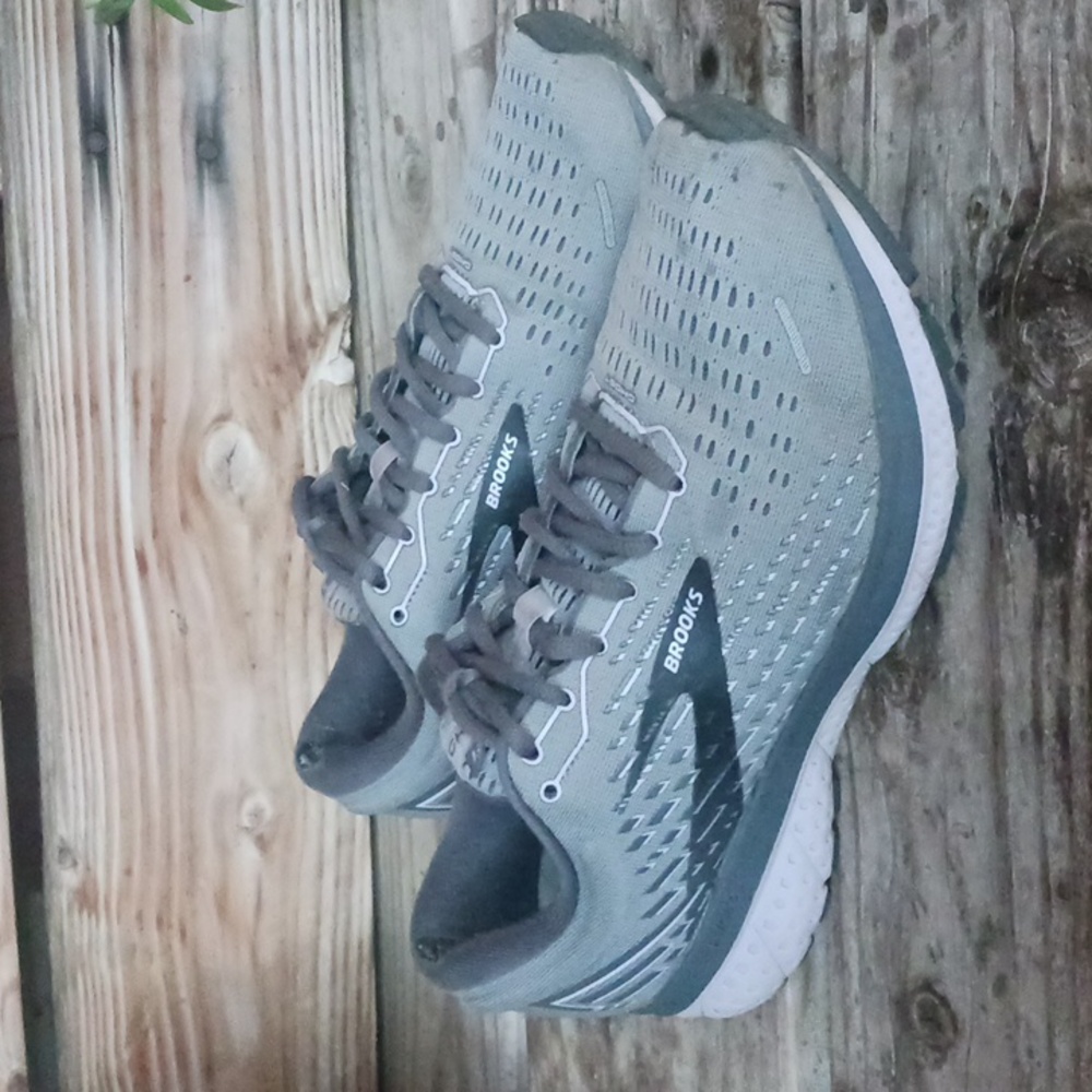 Brooks Gray Athletic Shoes - Picture 8 of 13